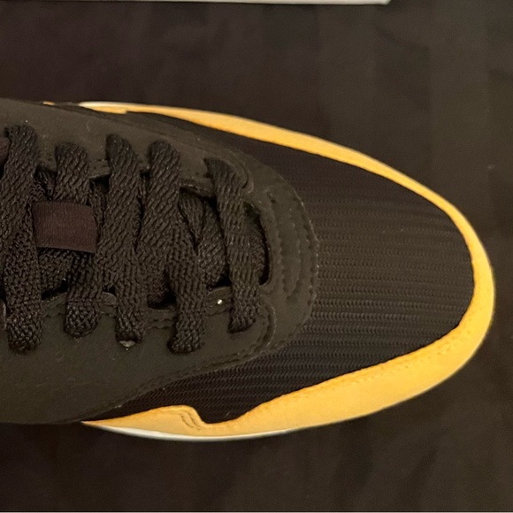 Men’s Nike Air Max running shoe. - Picture 9 of 10